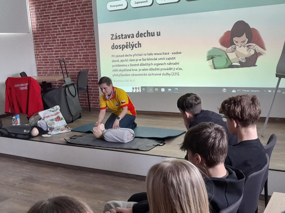 První pomoc pro osmáky