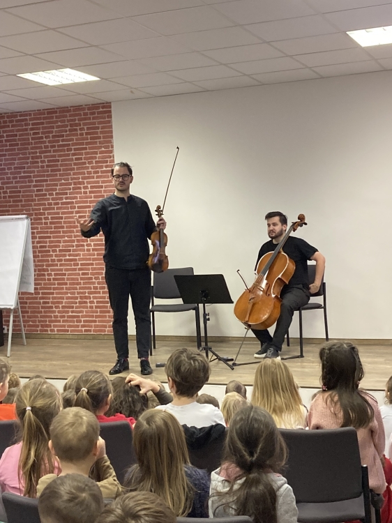 Výchovný koncert - 1. stupeň a MŠ