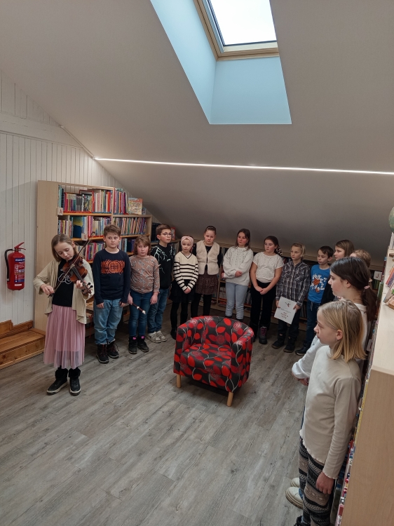 Tygři ze 4. B vystoupili na Hasskovce pro 1. C