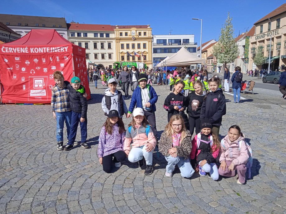 Kvítečkov oslavil Den Země pod jasnou oblohou