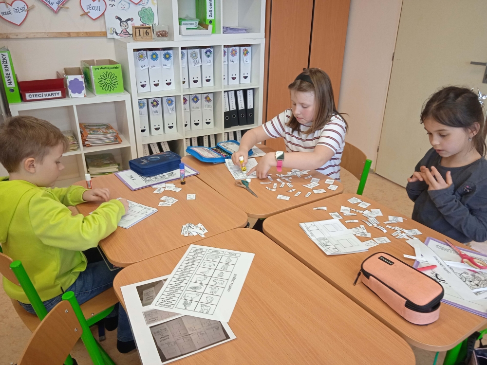 Na statku: Žáci se učili v centrech aktivit