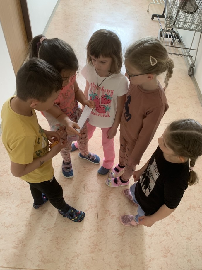 Cesta za pokladem