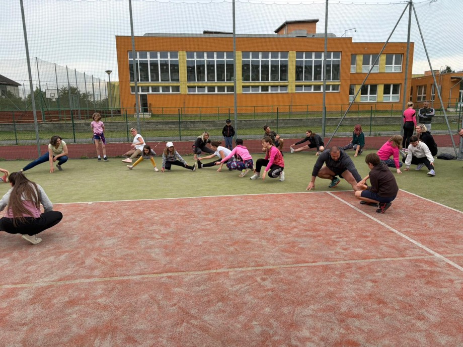 Den dětí ve sportovním duchu: Bränball s rodiči