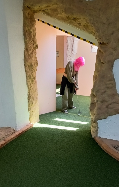 7. A na golfu