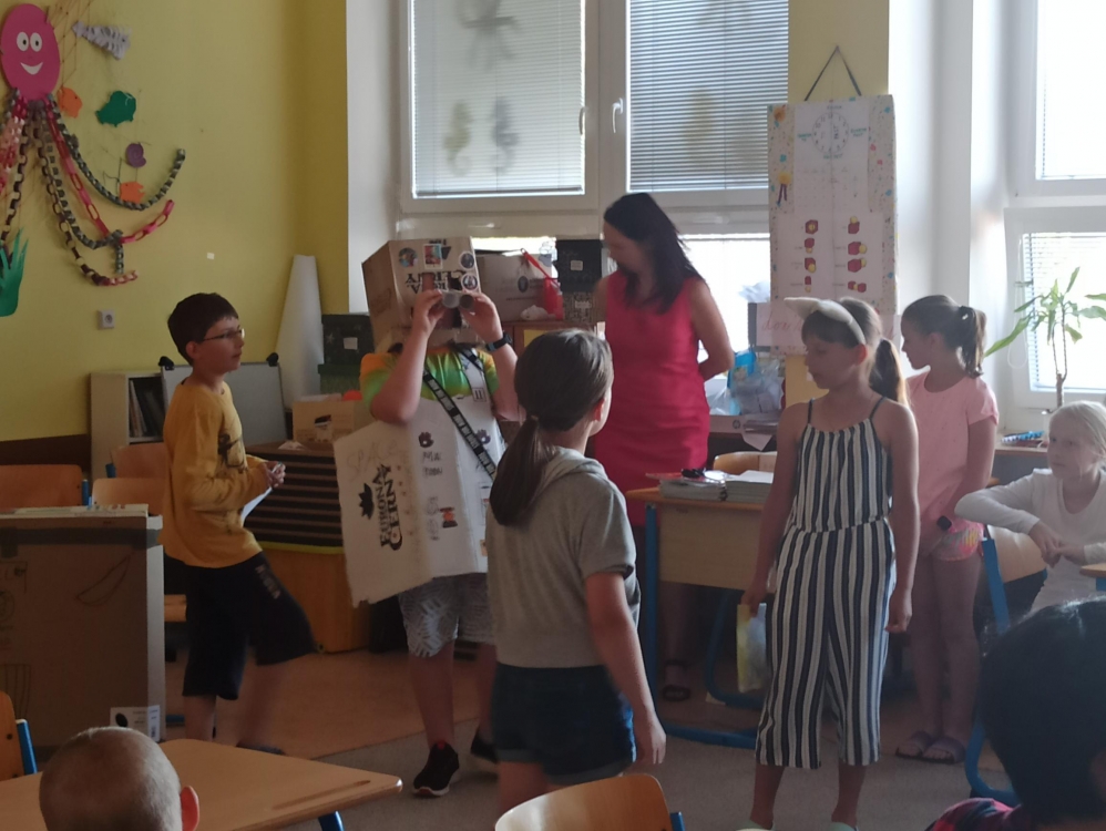 4. A projekt Rudolf II. a přespávání ve škole