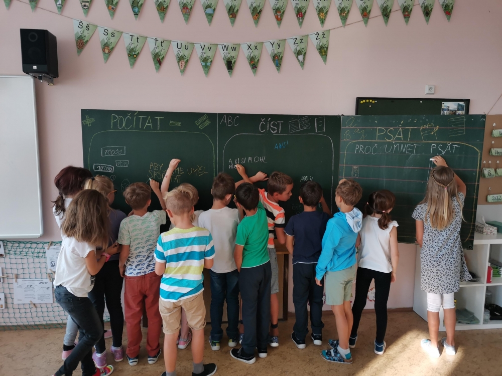 Den gramotnosti 8. 9.