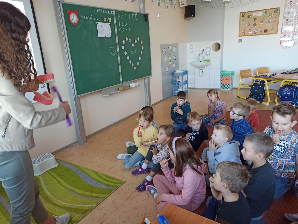 1. A, 1. B, 2. A – Zdravé zoubky