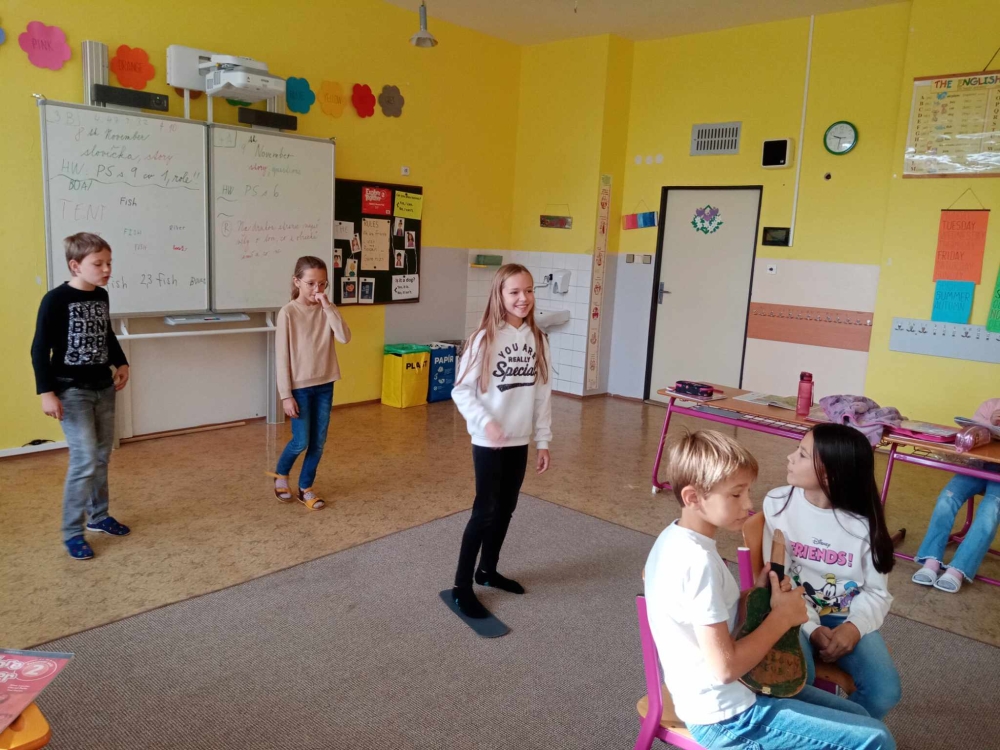 Dramatizace příběhu v AJ u čtvrťáků